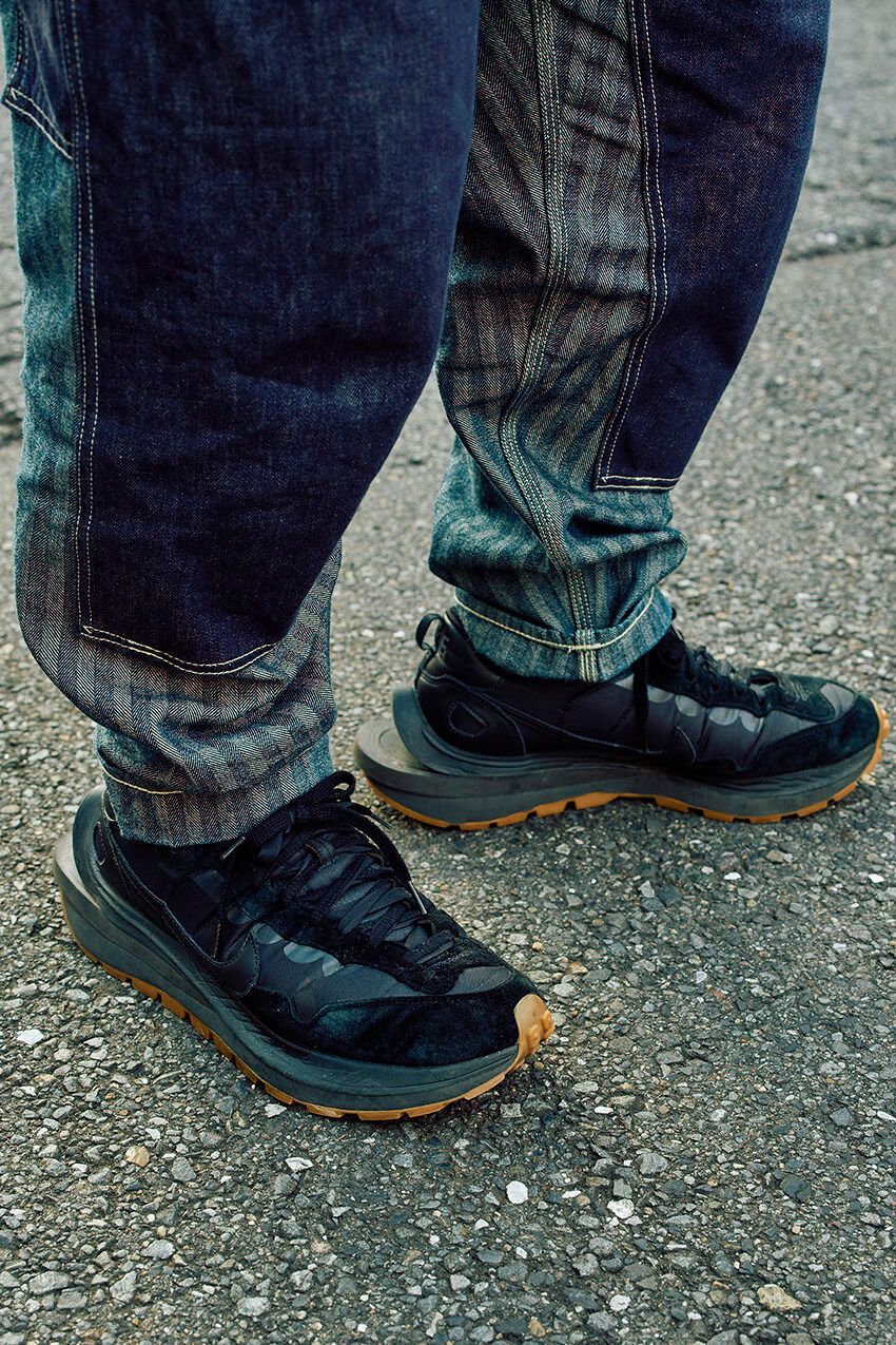 街で目を引く話題コラボ「サカイ × カーハート」。洒落た40代の大人たちはどう着こなしたか - 1枚目の画像