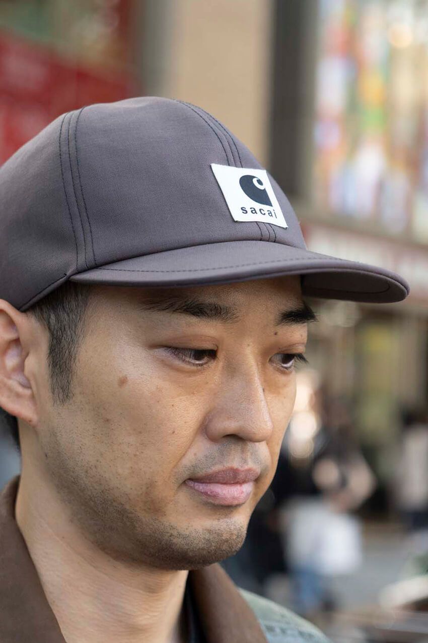 街で目を引く話題コラボ「サカイ × カーハート」。洒落た40代の大人たちはどう着こなしたか - 3枚目の画像