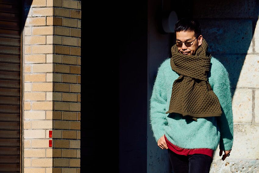 アウターの新調を不要にする「マフラーの巻き方」。洒落者たちに学ぶ“選び”と“コツ” - 9枚目の画像