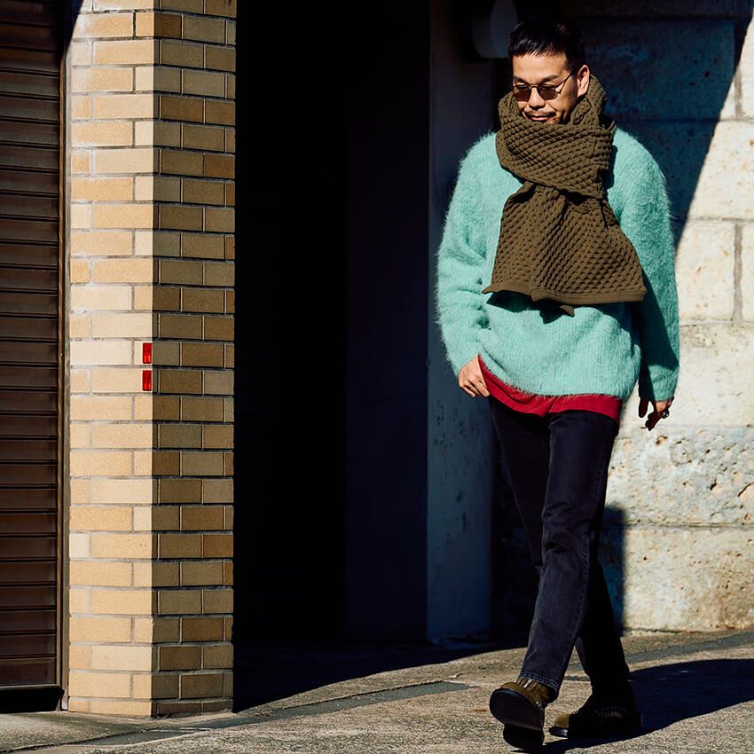 アウターの新調を不要にする「マフラーの巻き方」。洒落者たちに学ぶ“選び”と“コツ” - 10枚目の画像