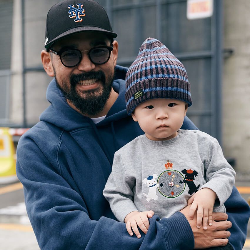 【30〜40代】もう「パーカおじさん」とは言わせない！カッコよすぎる父親たちの解決法 - 2枚目の画像