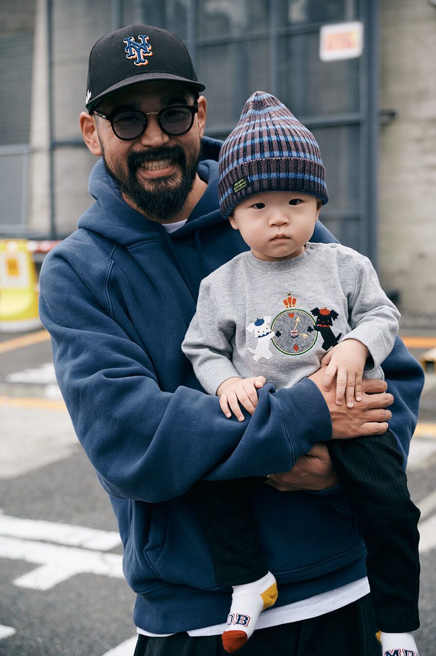 【30〜40代】もう「パーカおじさん」とは言わせない！カッコよすぎる父親たちの解決法 - 3枚目の画像