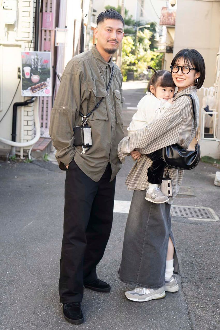 「巾着」「クロスボディ」「多機能ストラップ」荷物の少ない男たちに学ぶ“ミニバッグ”の使い方 - 4枚目の画像