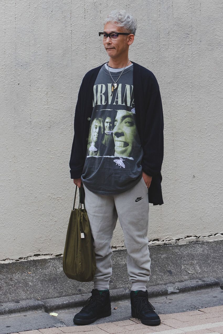 「ゆるカーディガン × 癖ありインナー」で作る冬のワンツーコーデ！スナップに見る正解例 - 3枚目の画像