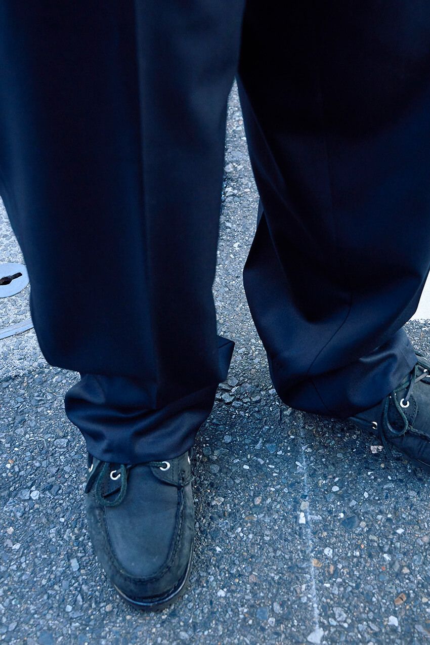 「リーバイス」のGジャンが一気に洒落る！ “スラックス×革靴”で格上げした3人のスタイルサンプル   - 1枚目の画像