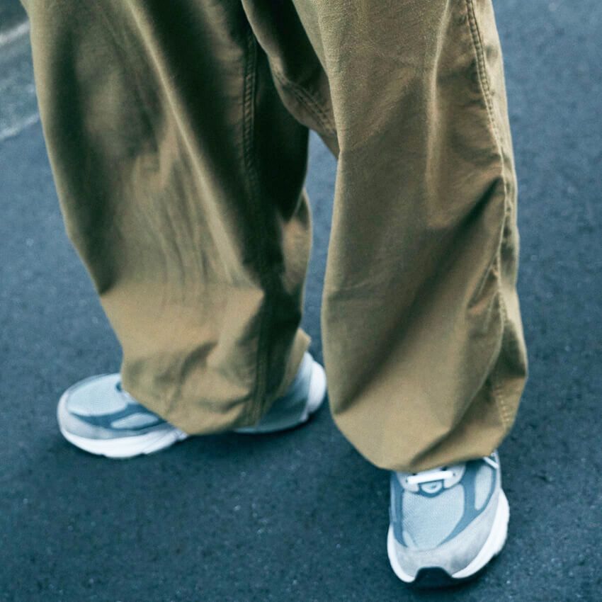 コテコテに見えない軍パンコーデ好例3選！チノパン感覚でイケる“ブラウン”系がキブン - 5枚目の画像