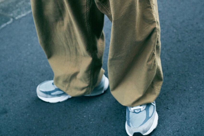 コテコテに見えない軍パンコーデ好例3選！チノパン感覚でイケる“ブラウン”系がキブン - 4枚目の画像