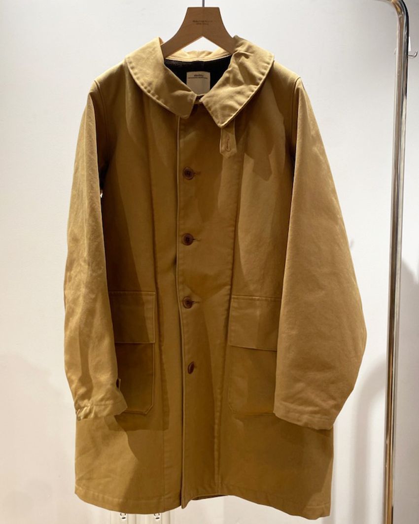 セレクトショップPRの本気愛用アウター。ビスビムのコート、マーモットのダウンの着用例をスナップ - 2枚目の画像