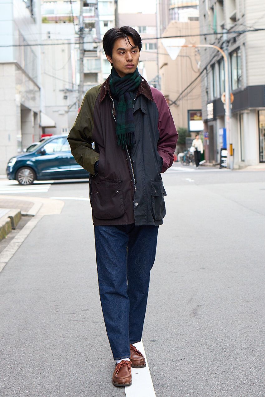 人気爆発中の「バブアー」はコラボモデルを狙え！ 街でSNAPした好サンプル3選 - 5枚目の画像