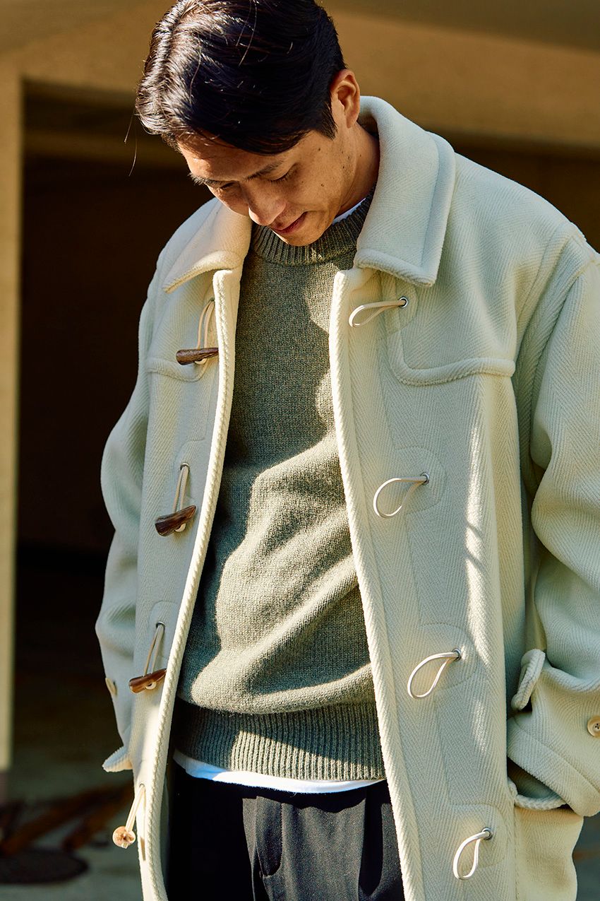 アウター選び、迷ったときの「オーラリー」。4人のスナップが“いい感じ”に見える証拠なり - 2枚目の画像