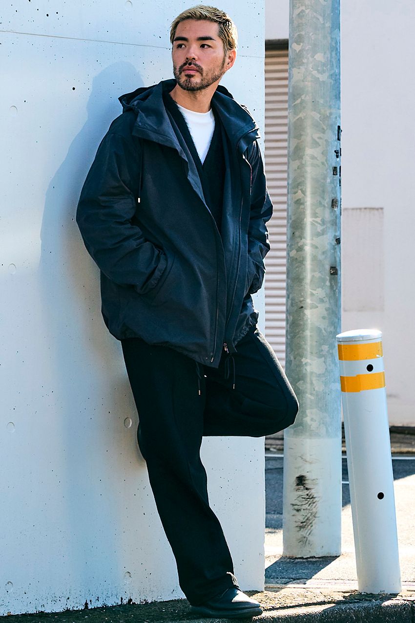 アウター選び、迷ったときの「オーラリー」。4人のスナップが“いい感じ”に見える証拠なり - 3枚目の画像