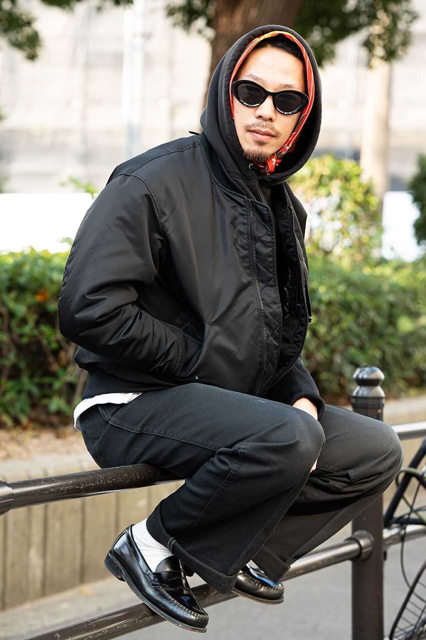 カジュアルの“ハズし”にローファーを選ぶ人が増えてきた！ 街で見つけた好例3選 - 5枚目の画像