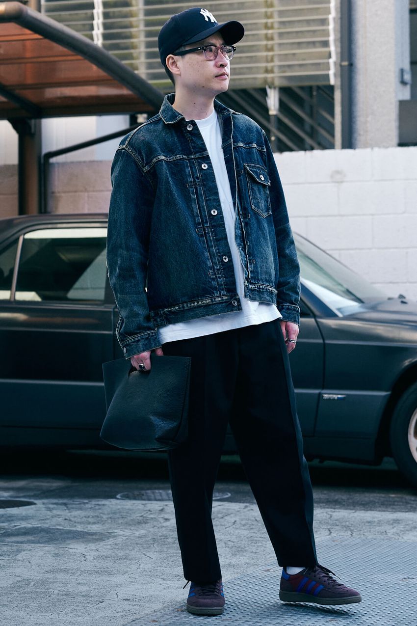 街角スナップに見る「アディダス」スニーカーの選び方。今買うなら“きれい色”が狙い目！ - 5枚目の画像