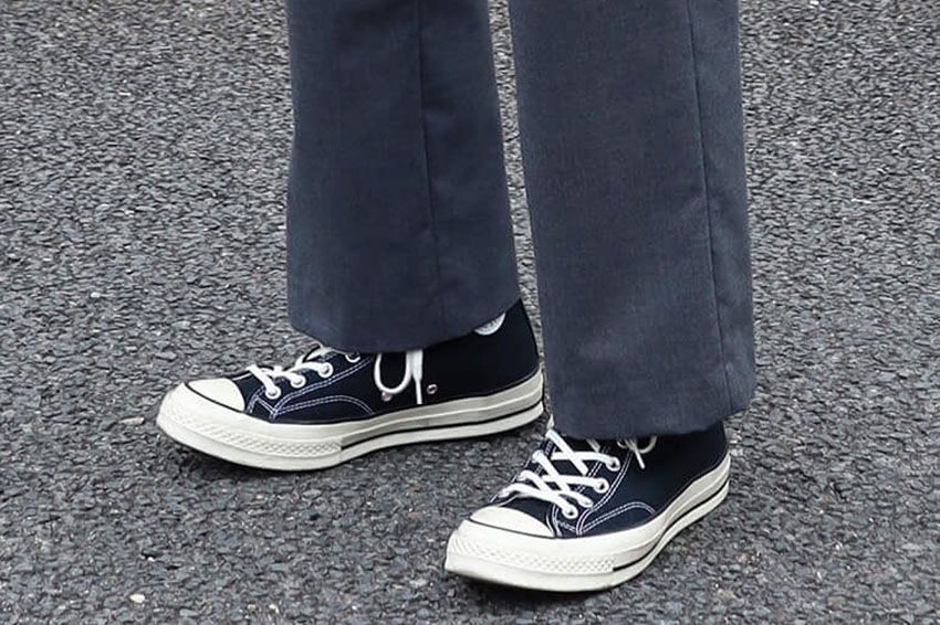 「コンバース」が人気完全復活！ 街角スナップ10選に見るローテク賢者の足元事情 - 19枚目の画像