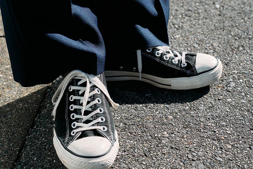 「コンバース」が人気完全復活！ 街角スナップ10選に見るローテク賢者の足元事情 - 18枚目の画像