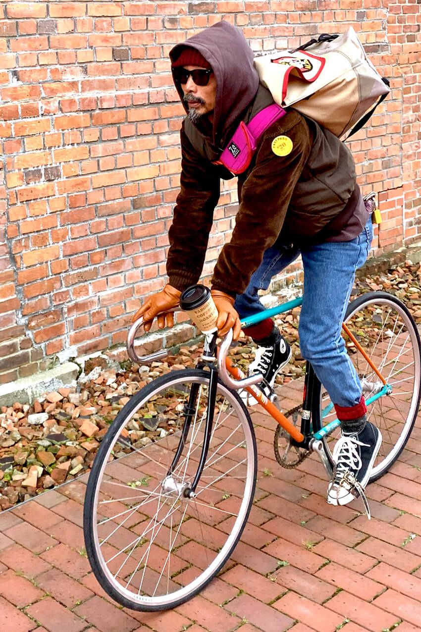 「コンバース」が人気完全復活！ 街角スナップ10選に見るローテク賢者の足元事情 - 9枚目の画像