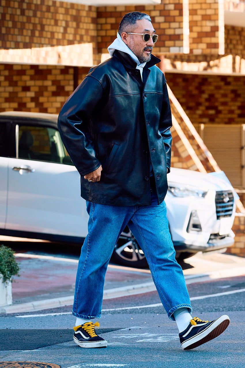 リーバイス、ユニクロ……細身パンツに復活の兆し！  時代遅れに見せないコツを3名のスナップから - 5枚目の画像