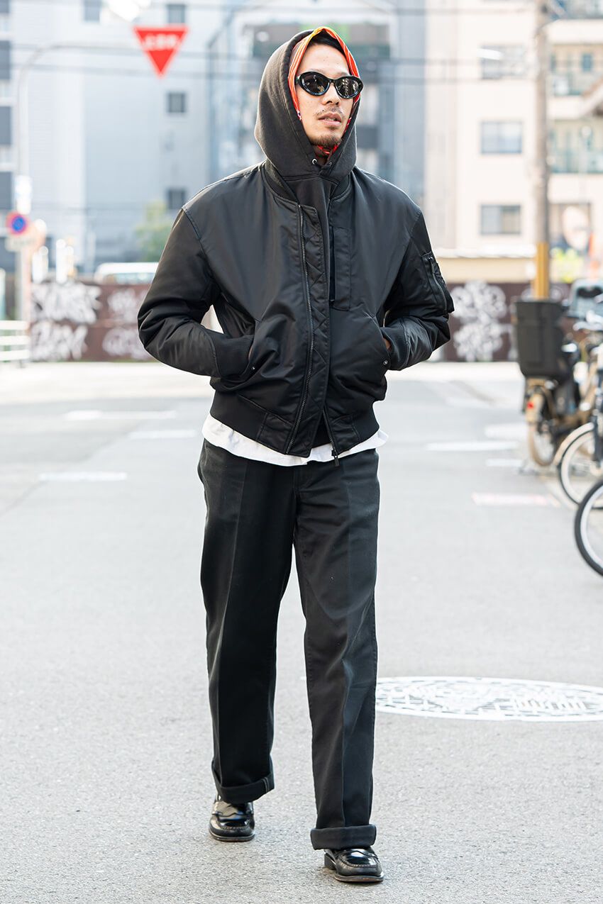 「MA-1」「L-2B」のコーデ術。街角スナップに学ぶ、野暮ったくならないひとつの極意 - 2枚目の画像