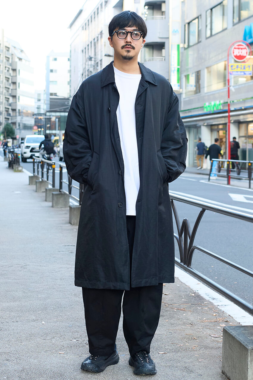 冬の名脇役となる“ブラックアウター”を厳選！センスが光る3人をスナップで
