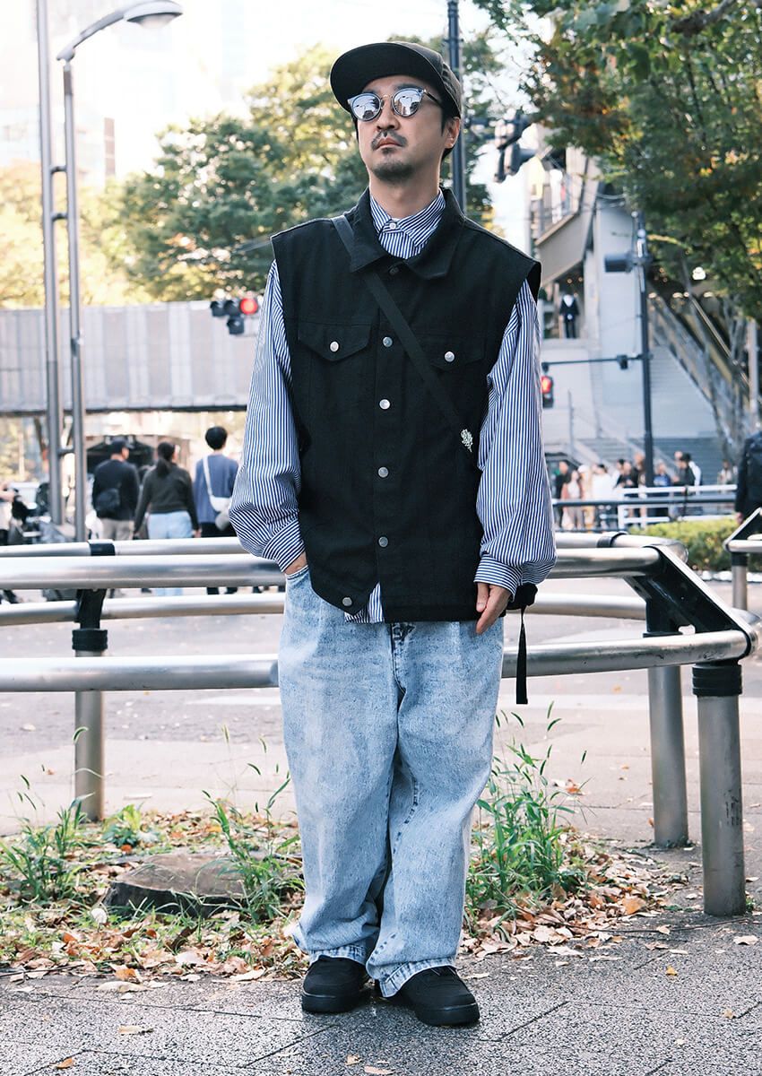 【35歳以上のシャツコーデ】冬も頼りたい“青いストライプ”！レイヤードの成功例3選 - 5枚目の画像