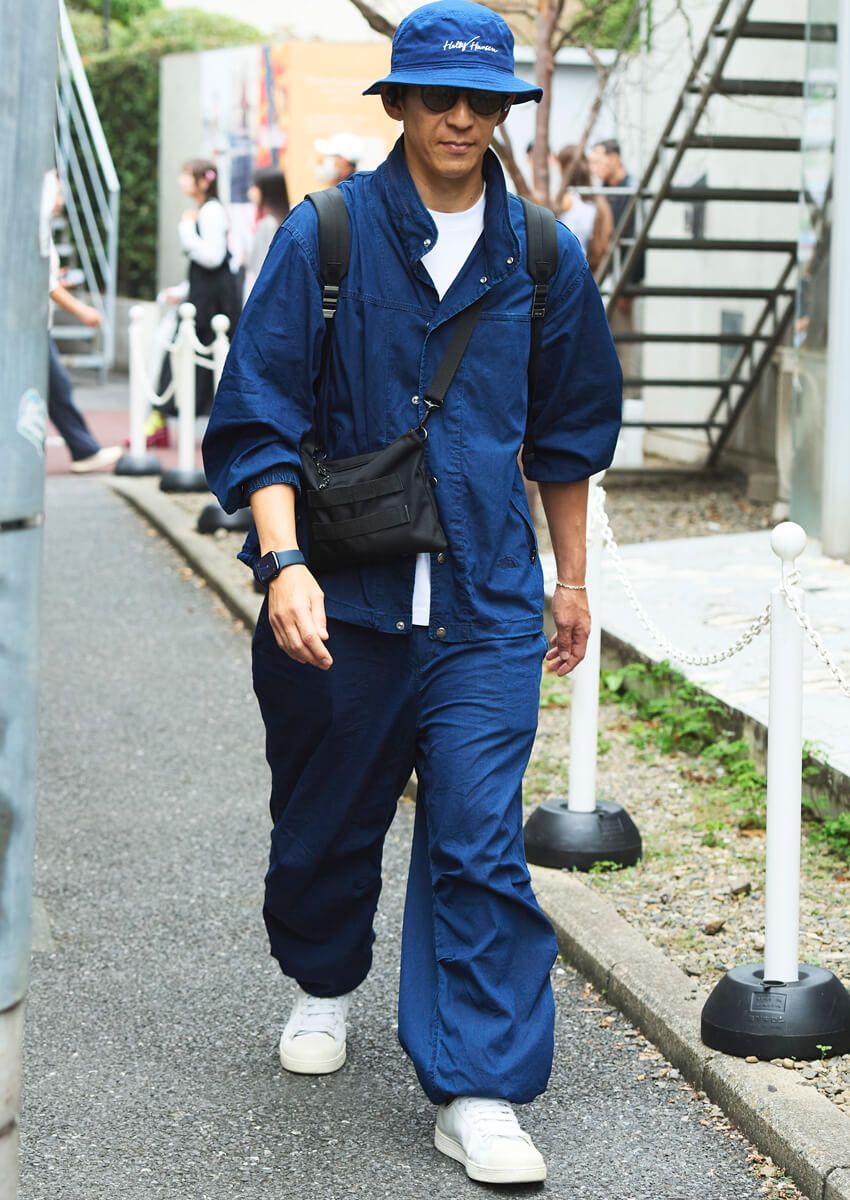 「プラダ」のバッグはコーデを格上げする特効薬！嫌味に見せない極意を3人のスナップで - 9枚目の画像