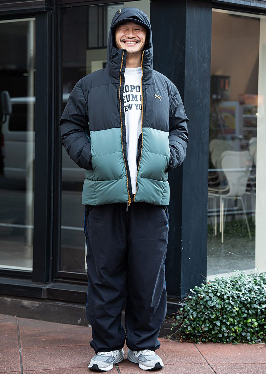 ダイワ ピア、アークetc.春まで使える！街で増加中「軽・薄ダウン」を緊急スナップ - 5枚目の画像