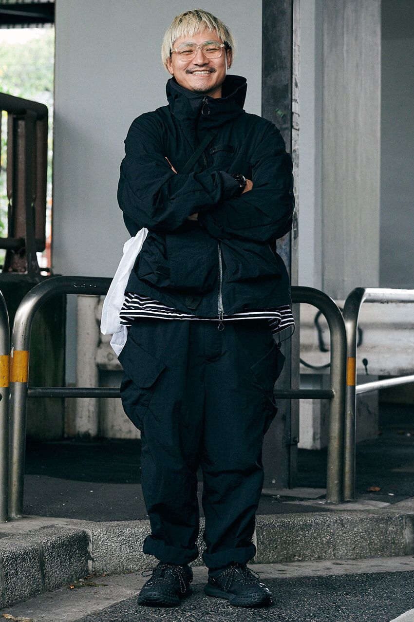  「カーゴパンツはブラック推し」な大人が急増中！"オールブラック”で取り入れた街角の洒落者3選 - 3枚目の画像