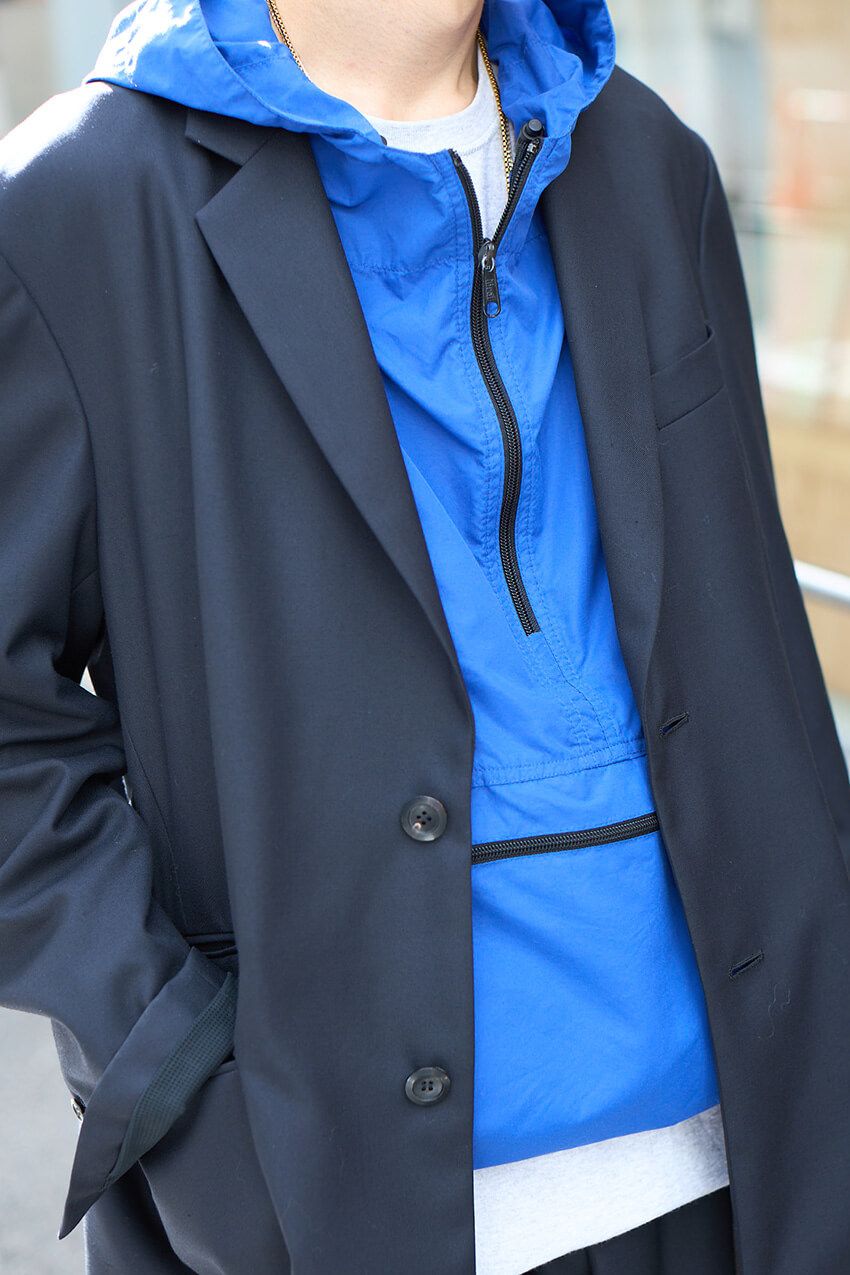 「テーラードジャケット」はアウター感覚で！大人の“着崩しテク”を街角の洒落者3名に学ぶ - 4枚目の画像