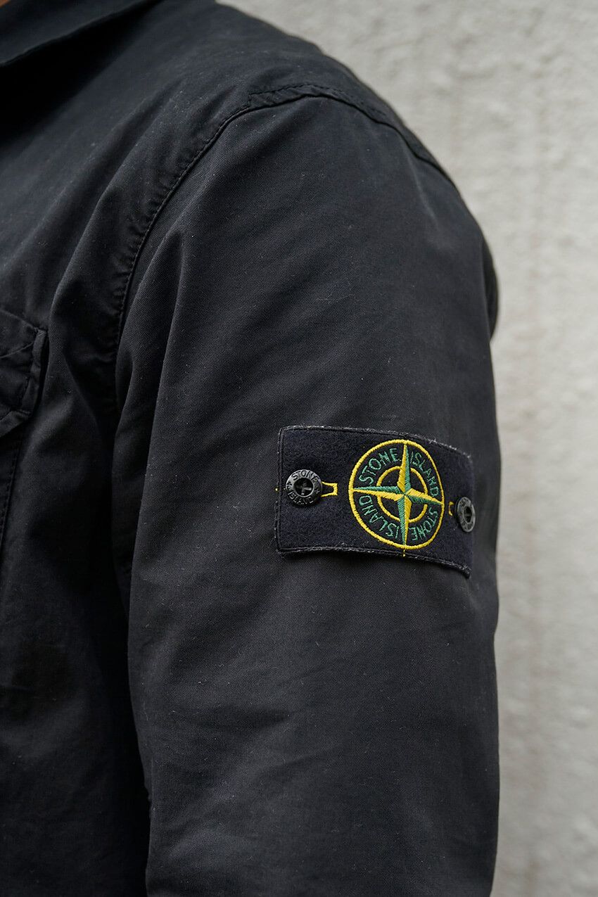 左袖で輝く"コンパスローズ"。「ストーンアイランド」のアウターを選んだ街角の洒落者たち - 1枚目の画像