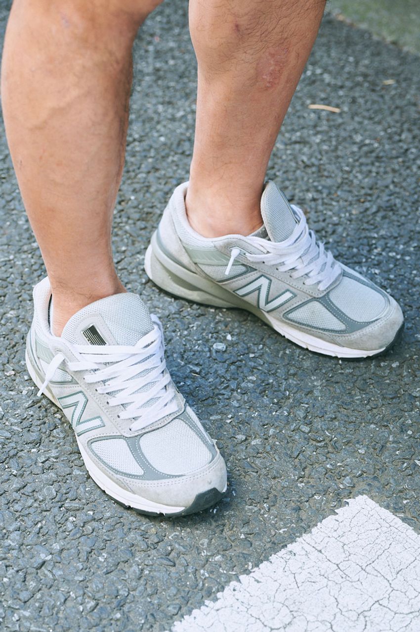 「春って何着ればいいんだっけ？」鮮やかな“ブルーシャツ”を主役にした3人の名回答 - 9枚目の画像