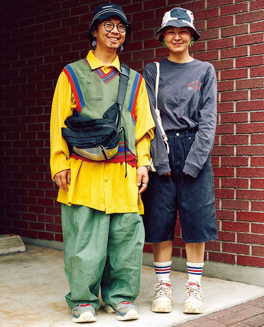 シャツ＝古着　ベスト＝キコ・コスタディノフ