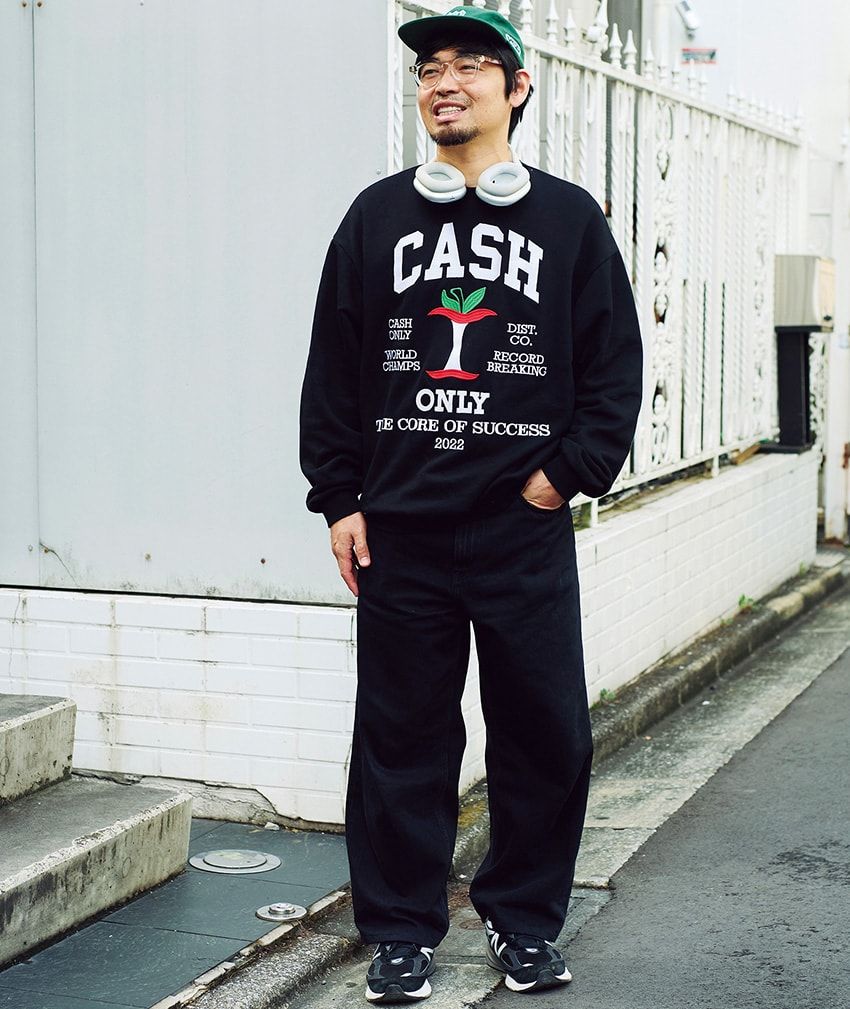 グラフィックは最高の自己表現！ロゴスウェットやニットで音楽やアートなどの“好き”を着る - 9枚目の画像