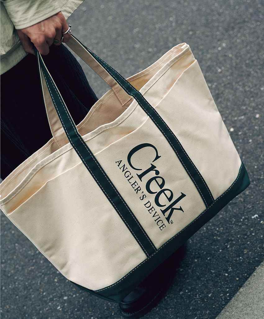 コーデの味付けにもなるグラフィックトートで“好き”を表現！思わず聞いた「それ、どこの？」 - 9枚目の画像