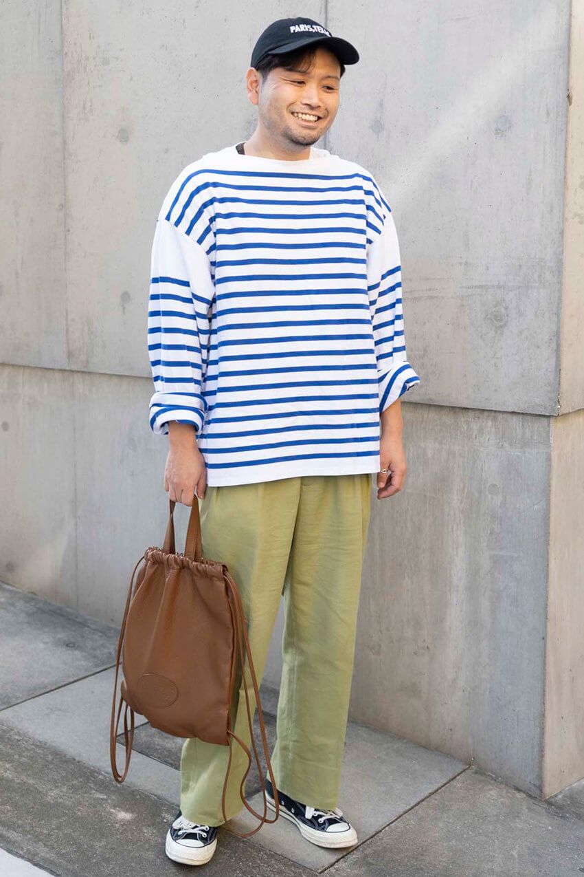 レザーバッグは断然「ブラウン派」。”大人の渋み”を味方につけた3人をスナップでチェック - 1枚目の画像