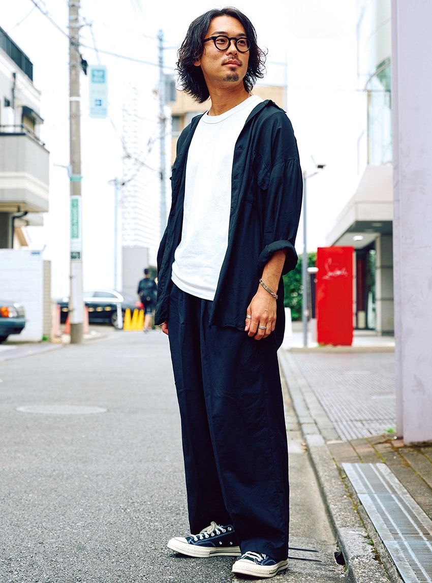 シャツ＝インテリム