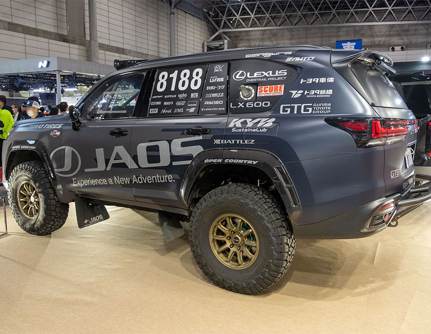 仕上がりまくった“最強”レベルのSUV。「ランクル70」と「レクサス」、2つの選択 - 7枚目の画像