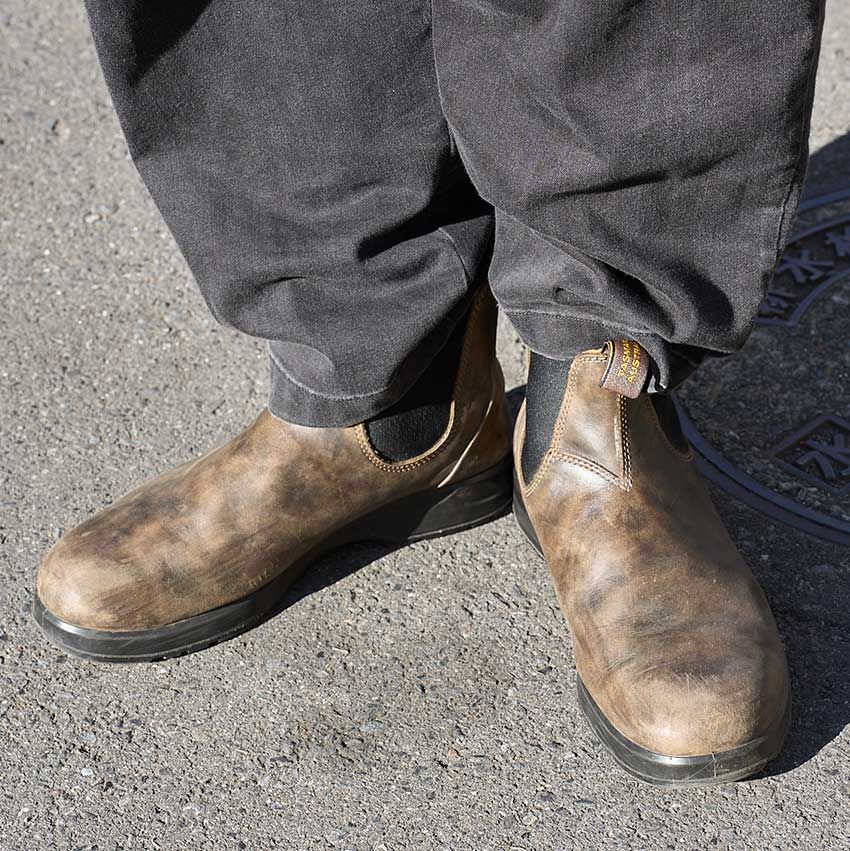 春ブーツとしての「ブランドストーン」が優秀！洒脱な大人たちに学ぶ、賢い活用術3選 - 1枚目の画像