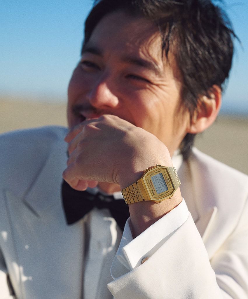 スーツに「ヴァンズ」を、タキシードにチプカシを。ドレスクロージングを“ハズす”大人の流儀 - 4枚目の画像