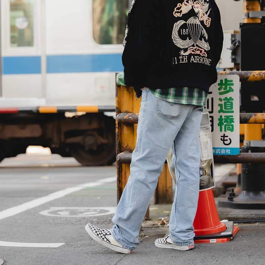 「兄の影響でリーバイス好きに」舞台役者が日常使いする4本の“501”。復刻、ブラック、ワイドetc. - 17枚目の画像