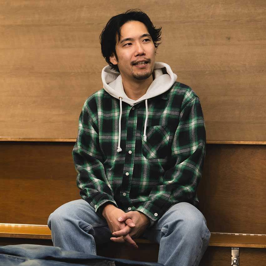 赤田耕哉（あかだ・こうや）●1994年生まれ。東京都出身。2015年、『刑務所入ったけど何か質問ある？』にて舞台演劇デビュー。以後、舞台を中心に数々の作品に出演する。その傍ら、劇団「欠点」を結成。2020年に『そこそこ底の僕たちは』にて旗揚げし主宰として精力的に活動中。