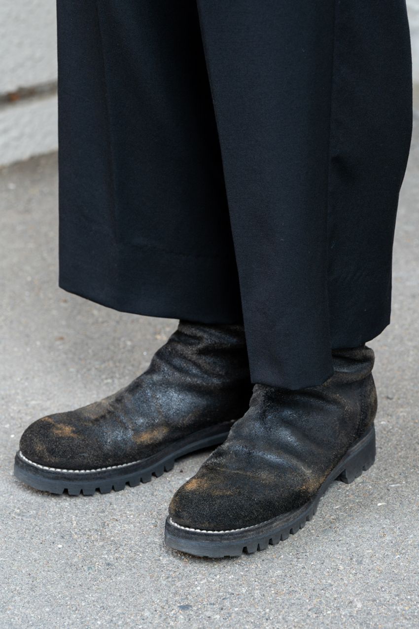 コーデに“白”を取り入れれば一気に春らしくなる！華麗に装った洒落者3名をスナップで - 3枚目の画像