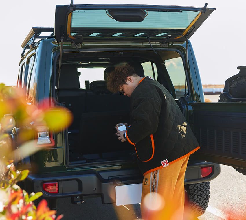 荷台が広いことには少々不満。「運転席とか後部座席がそんなに広くないのに、荷台は広いんですよ。キャンプに行く人ならいいんでしょうけど、僕は行かないんで」。