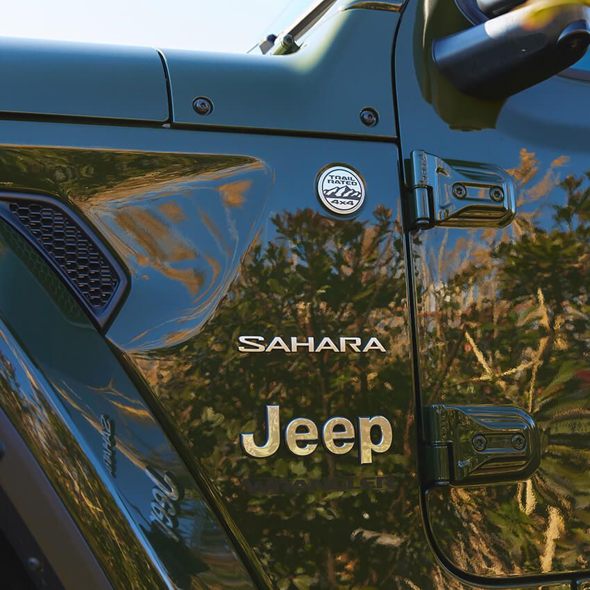 マユリカ中谷が番組で買った900万円超のJEEP「ラングラー」。2回の擦り事故で「次は小さい車にしよう」 - 14枚目の画像