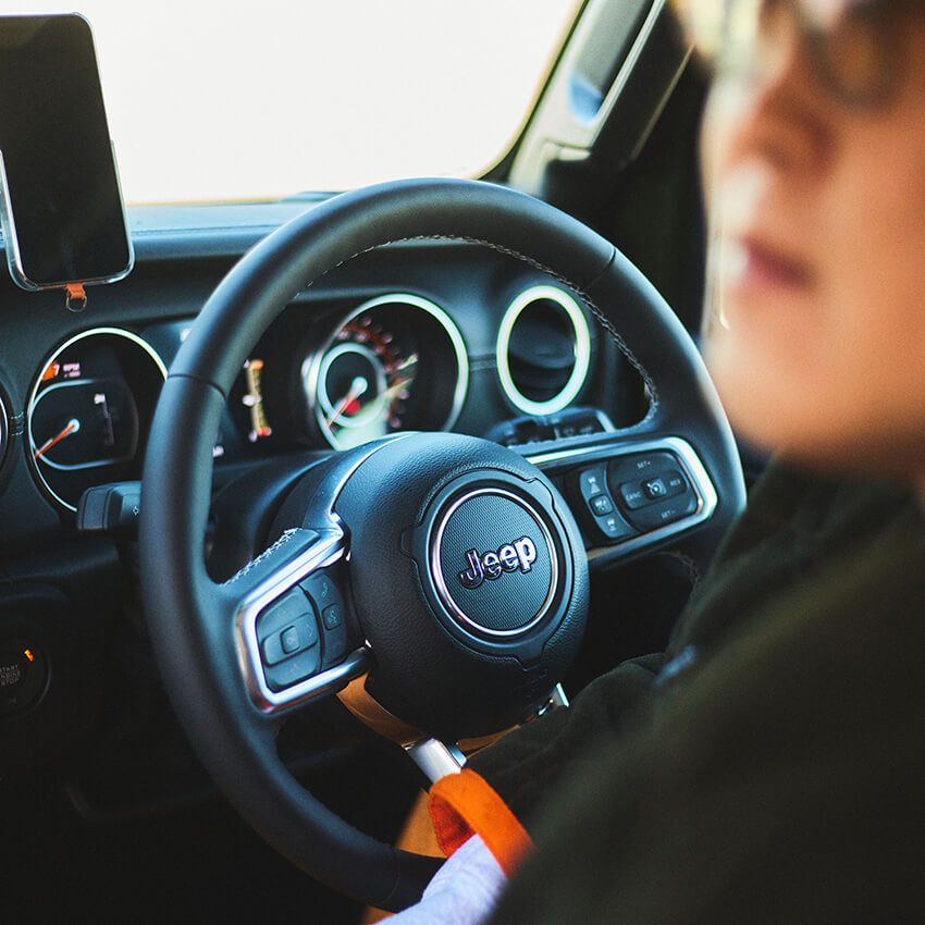 マユリカ中谷が番組で買った900万円超のJEEP「ラングラー」。2回の擦り事故で「次は小さい車にしよう」 - 10枚目の画像