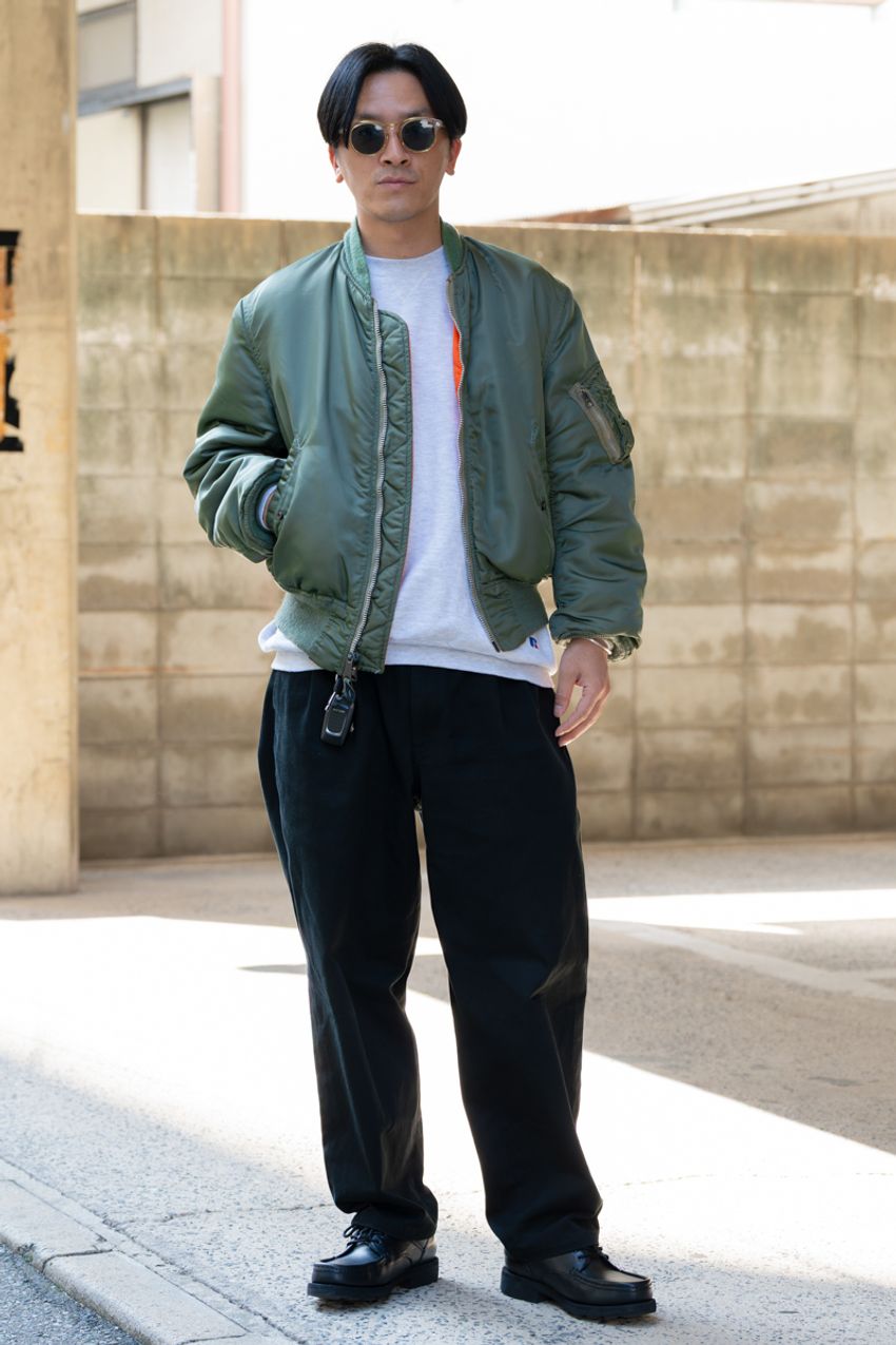 アンダー1万円で見つかる無地スウェットの良品。4ブランドの着用例と選択の正解 - 2枚目の画像