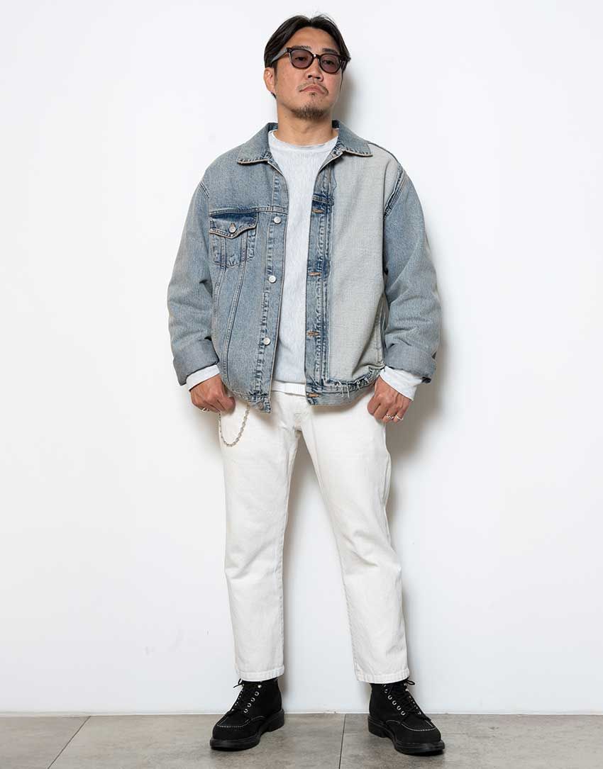 デニムジャケット／MM⑥、スウェット／チャンピオン、サーマル／ビューティー＆ユース、パンツ／リーバイス 501、ブーツ／レッドウィングのビームス別注、チェーン／ティファニー（すべて菊池さんの私物）