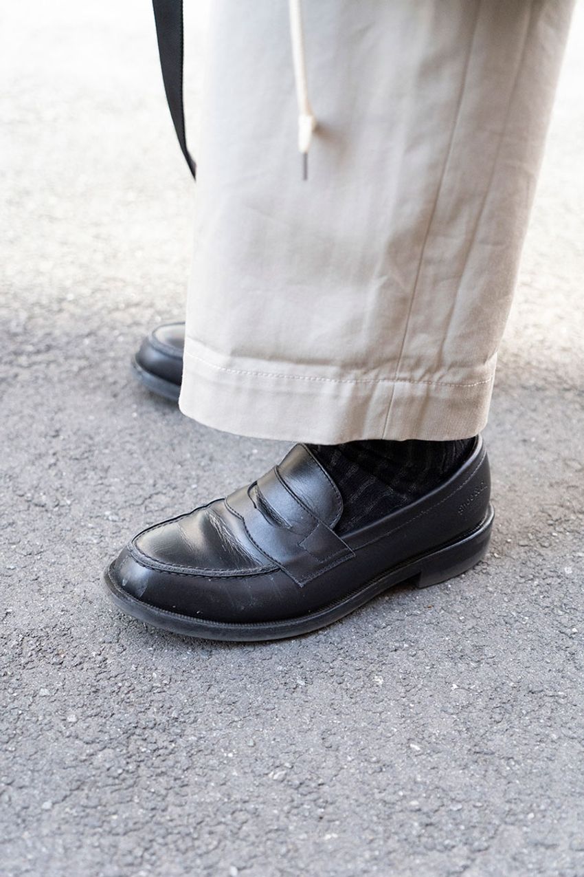 街角人気、絶好調！「オーラリー」のアイテム、みんなどう使う？アウター、インナーetc. - 4枚目の画像