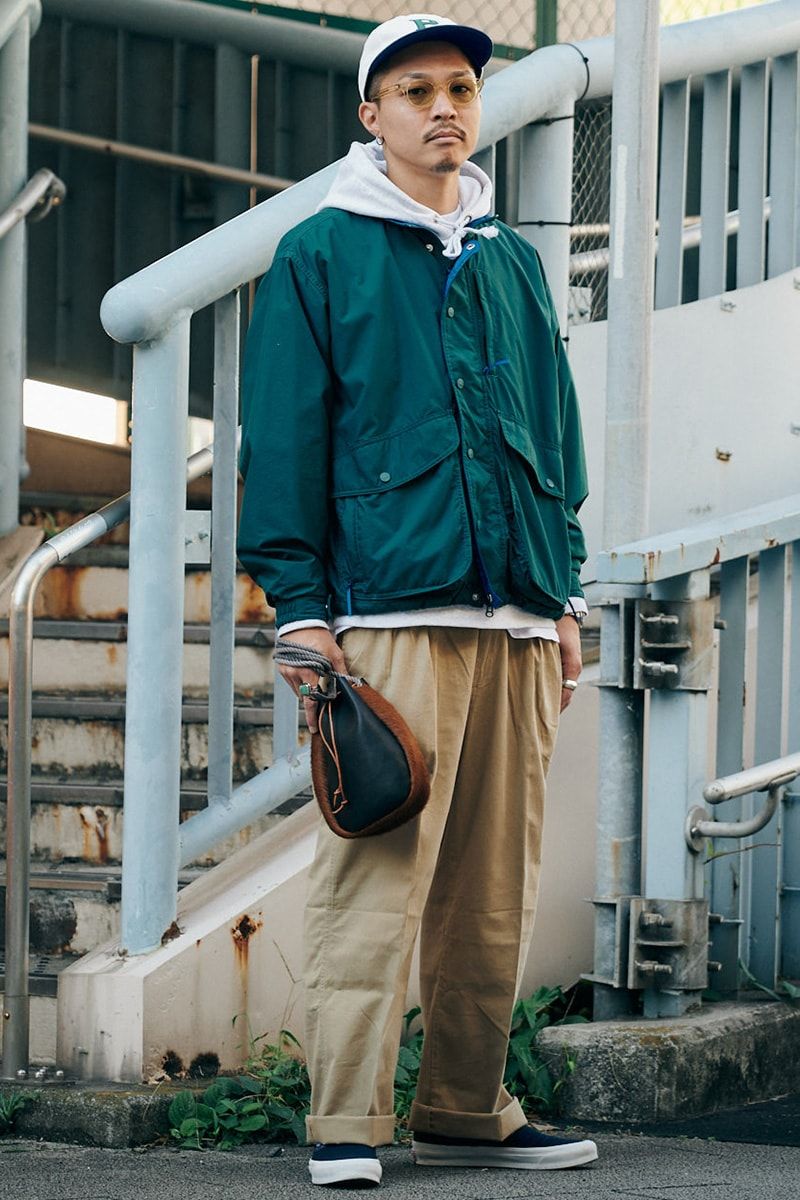 ジャケット=エルエルビーン トップス=チャンピオン パンツ、キャップ=ともにポロラルフローレン 靴=ヴァンズ