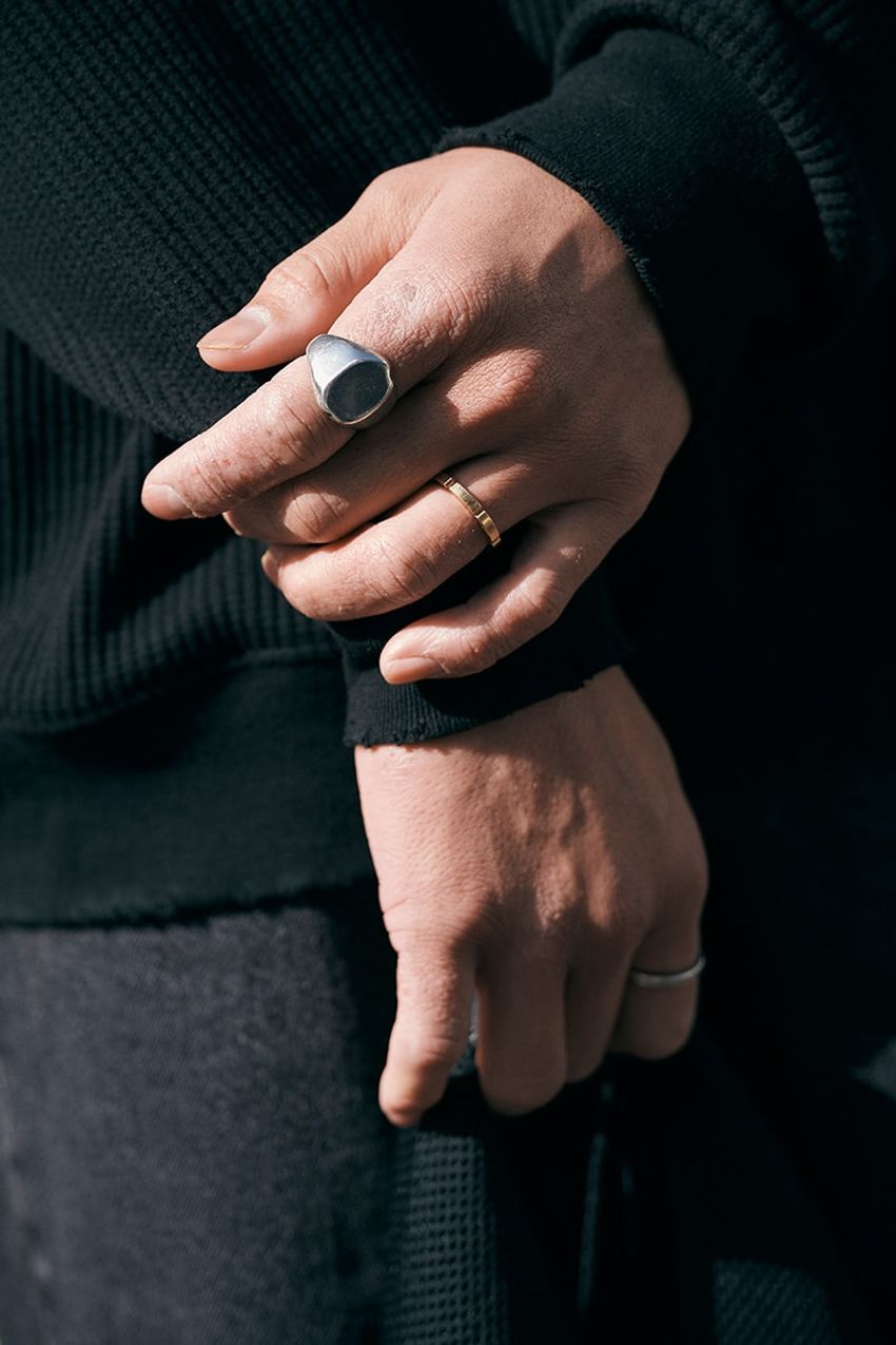 シンプルな“ワンツーコーデ”。洒落る秘訣はサイジング、色、小物にあり！3人のスタイル好例を公開 - 7枚目の画像