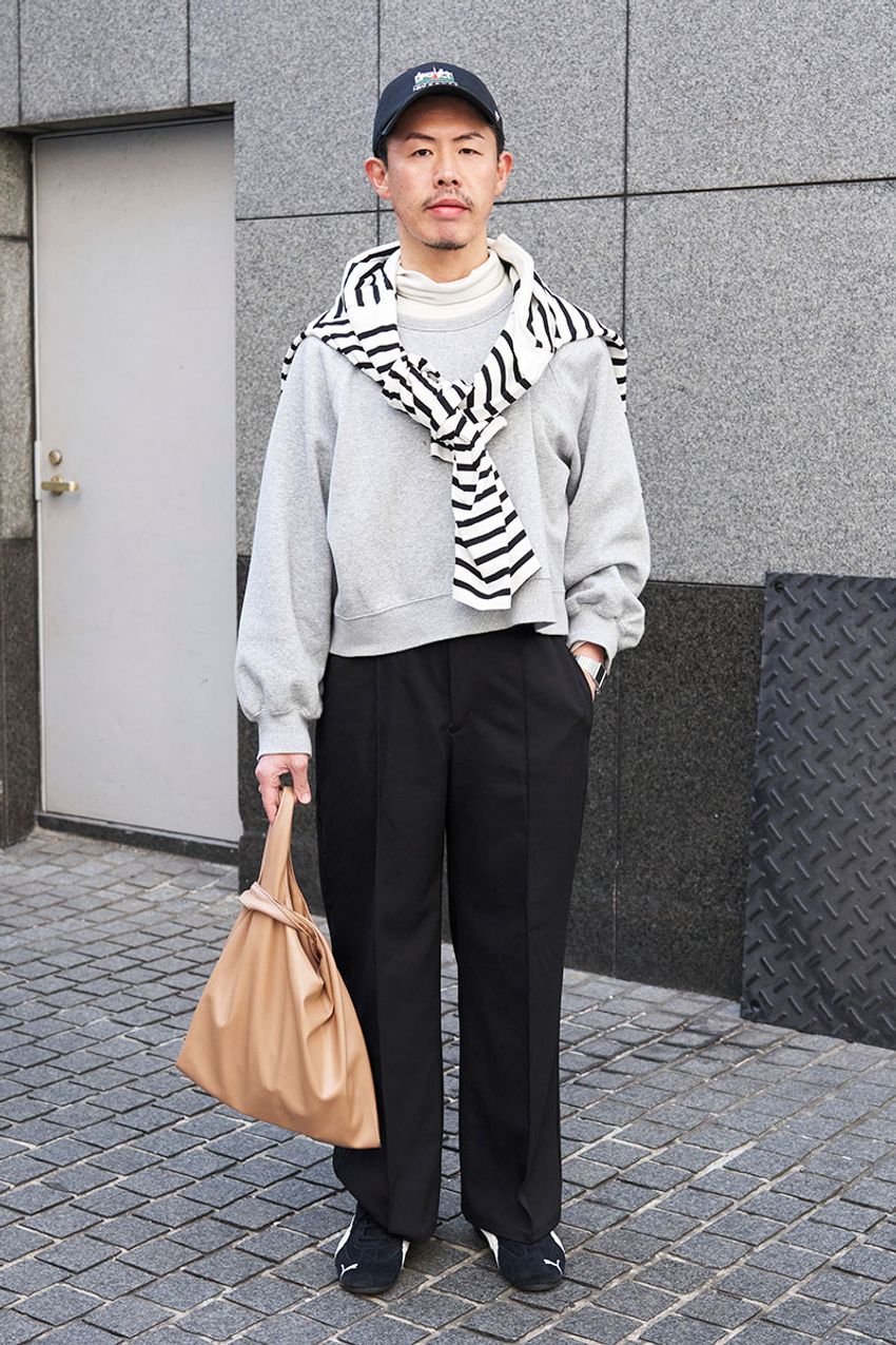 春の“重ね着上手”を招集！洒落者3名が実践したノーカラー合わせ、白Tの裾出しetc. - 8枚目の画像